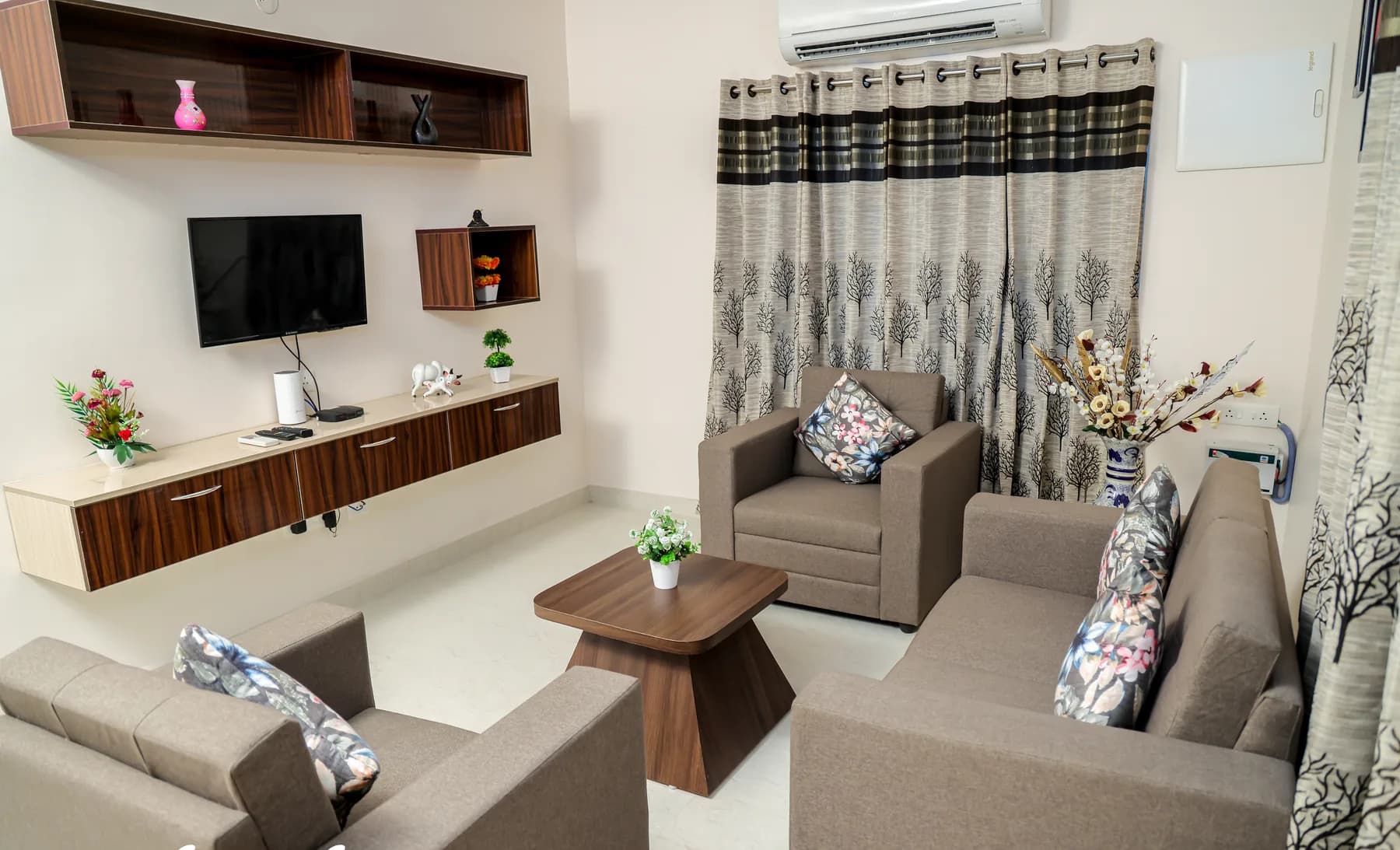 Air-conditioned living room at Mahas Elite in Tirupati